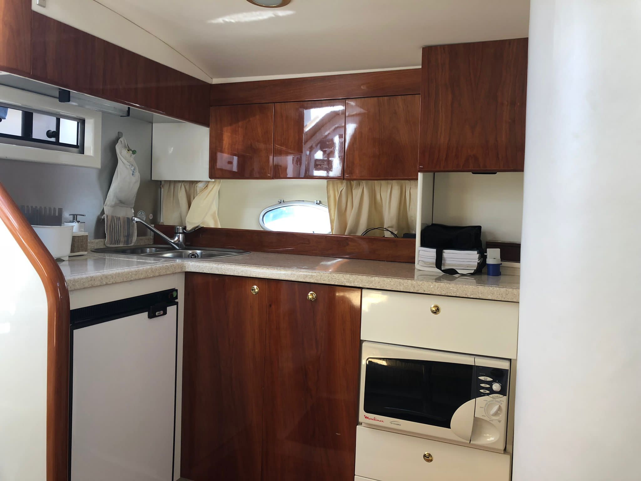 0BAECB34-7F5E-4D06-9CAA-06B9811473A2