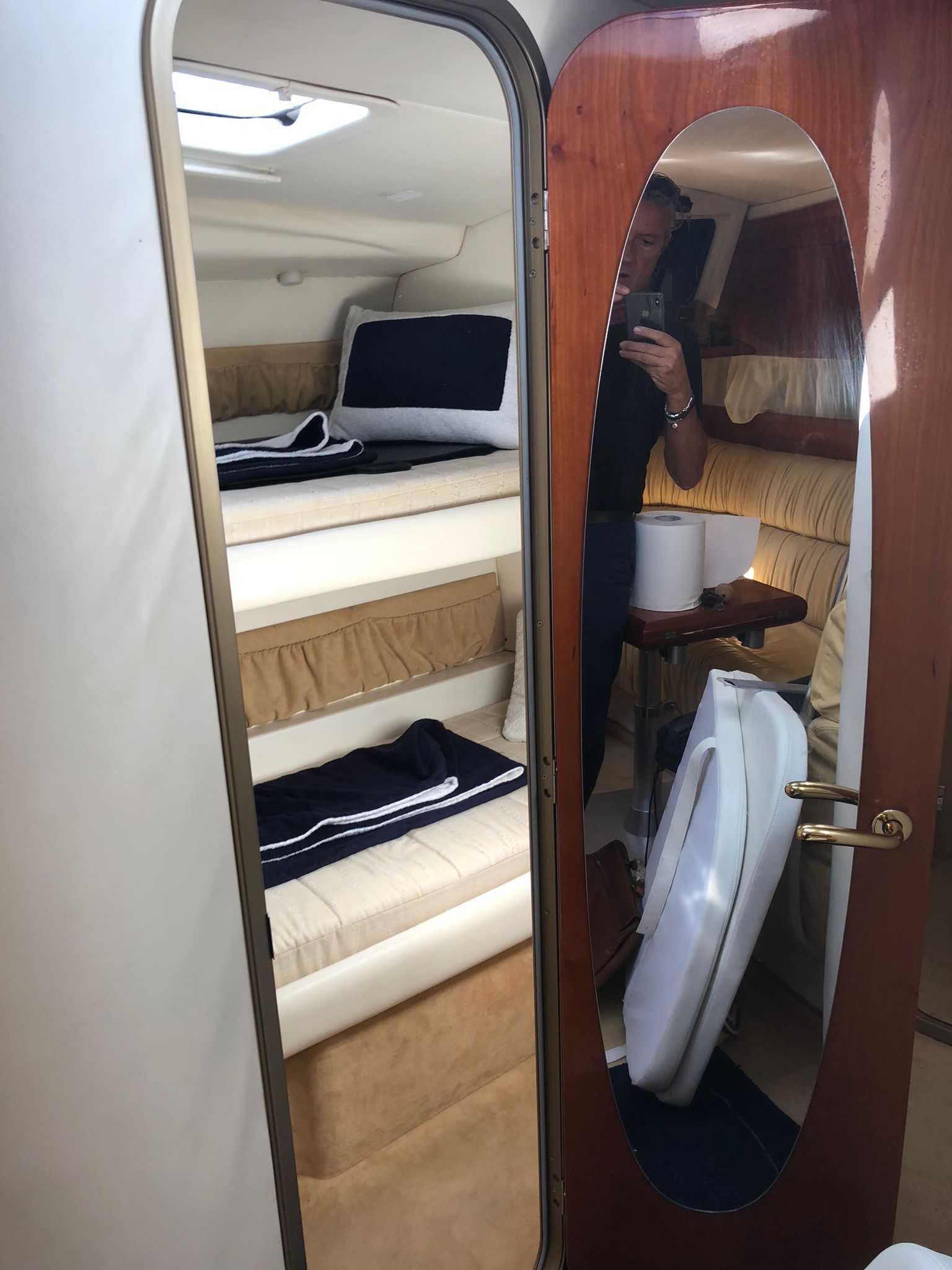 2103DFCB-35A8-4A8F-858C-A60786EDDB00